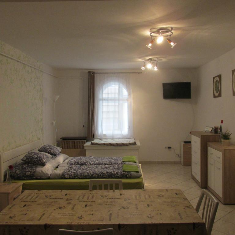 Fortuna Apartments Eger Exterior foto
